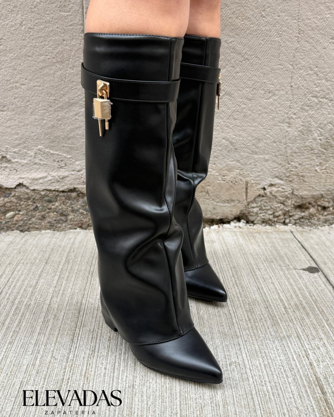 Bota Queen negra mujer Elevadas EcoCuero caña alta taco cuadrado